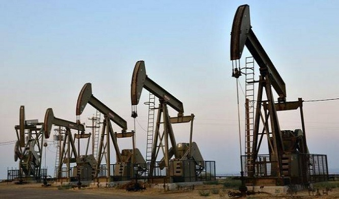 Oil volatile amid talks of ceasefire extension